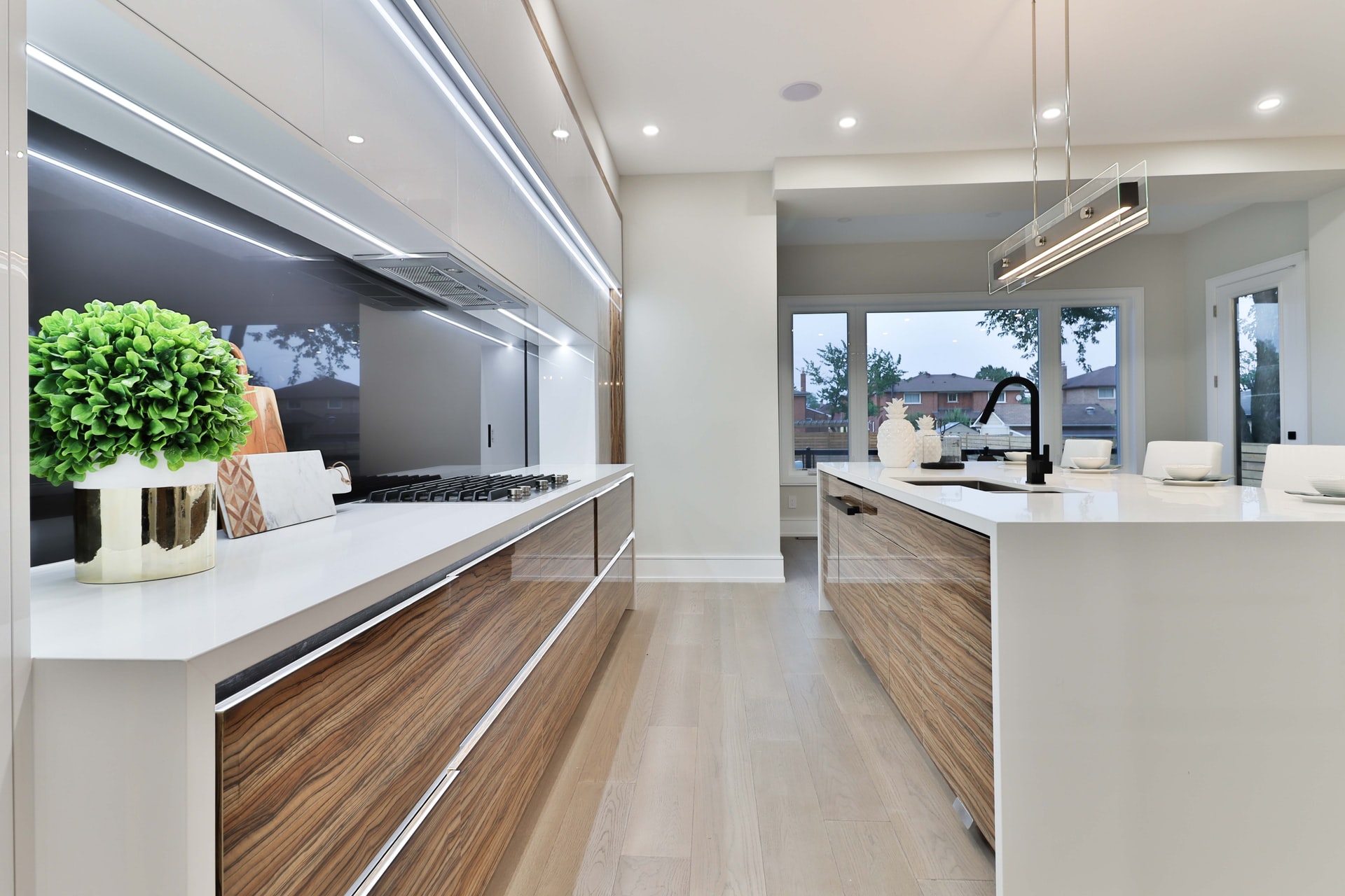 Contemporary Kitchen