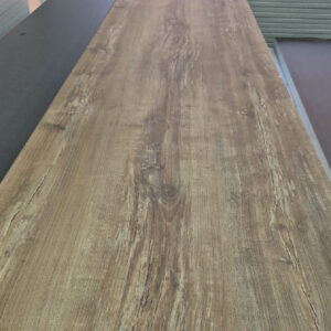 Laminated Benchtop 4200x600 Turon Oak